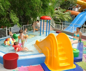150186_aquaticum_bebi_medence.jpg
