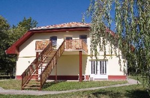 170351_apartmanhaz.jpg