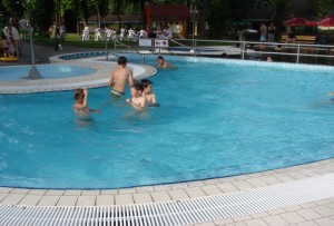 305030_strand1.jpg