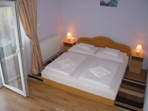 307270_szoba.jpg